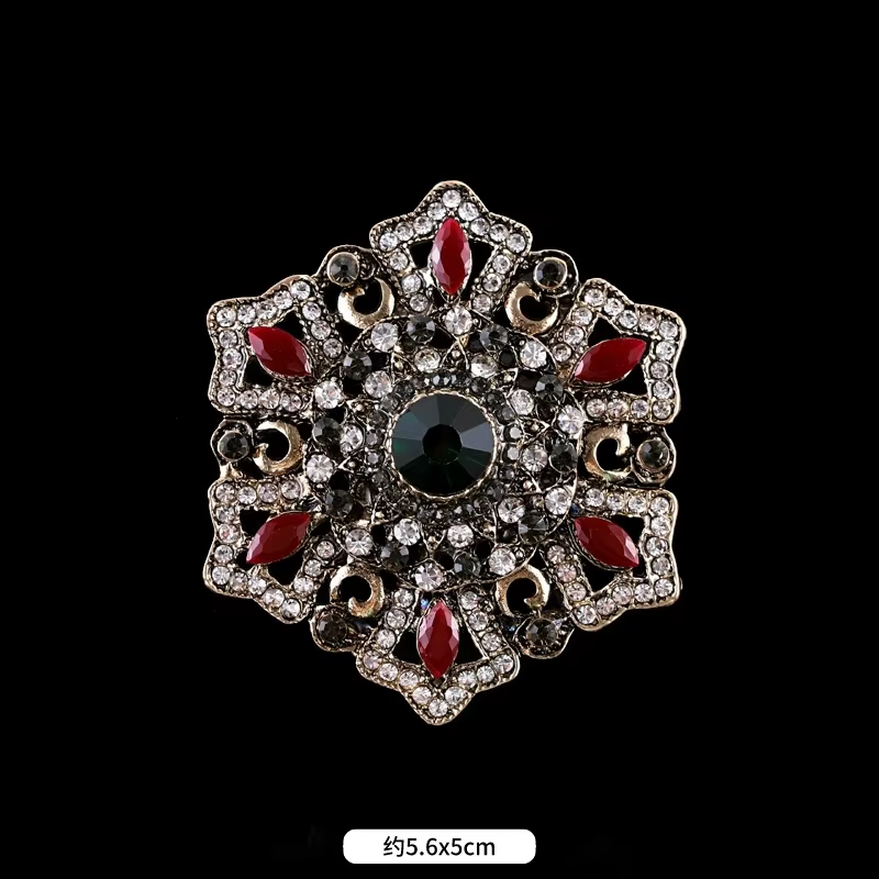 Style Baroque Vintage femmes hommes mode cristal broches broches rétro palais métal Badges épinglett