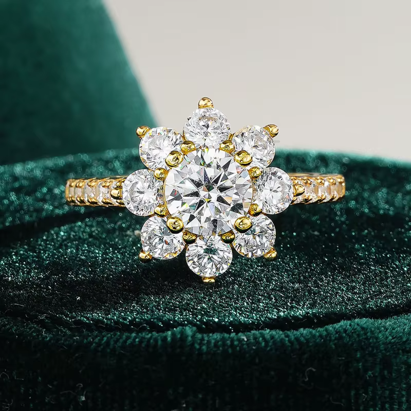 Bague en or avec fleur et diamant moissanite rond 1CT, adaptée aux femmes, en argent sterling 925 vé