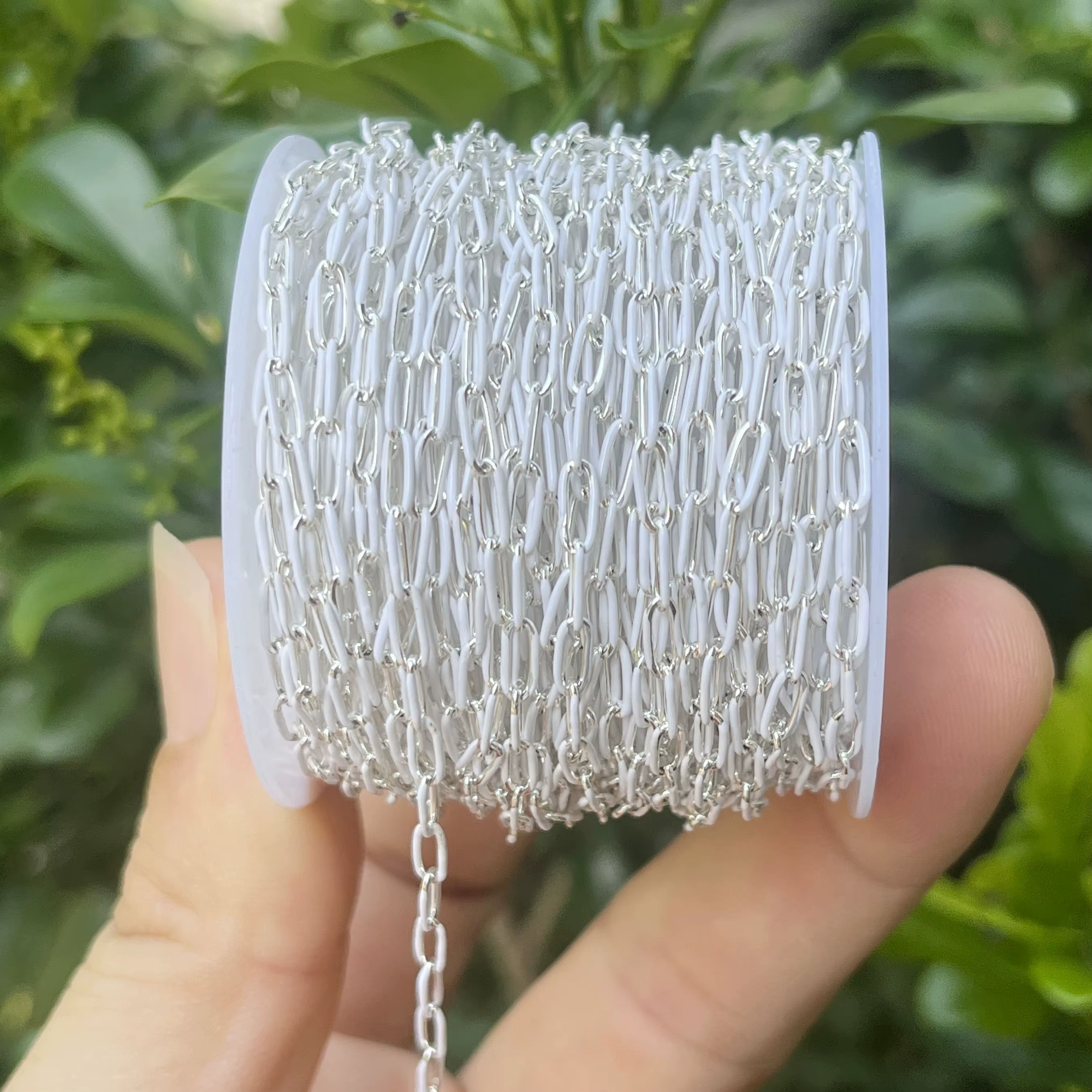 Chaîne à rouleaux en acier inoxydable argenté de 2 mètres, maille trombone émaillée blanche, pour co