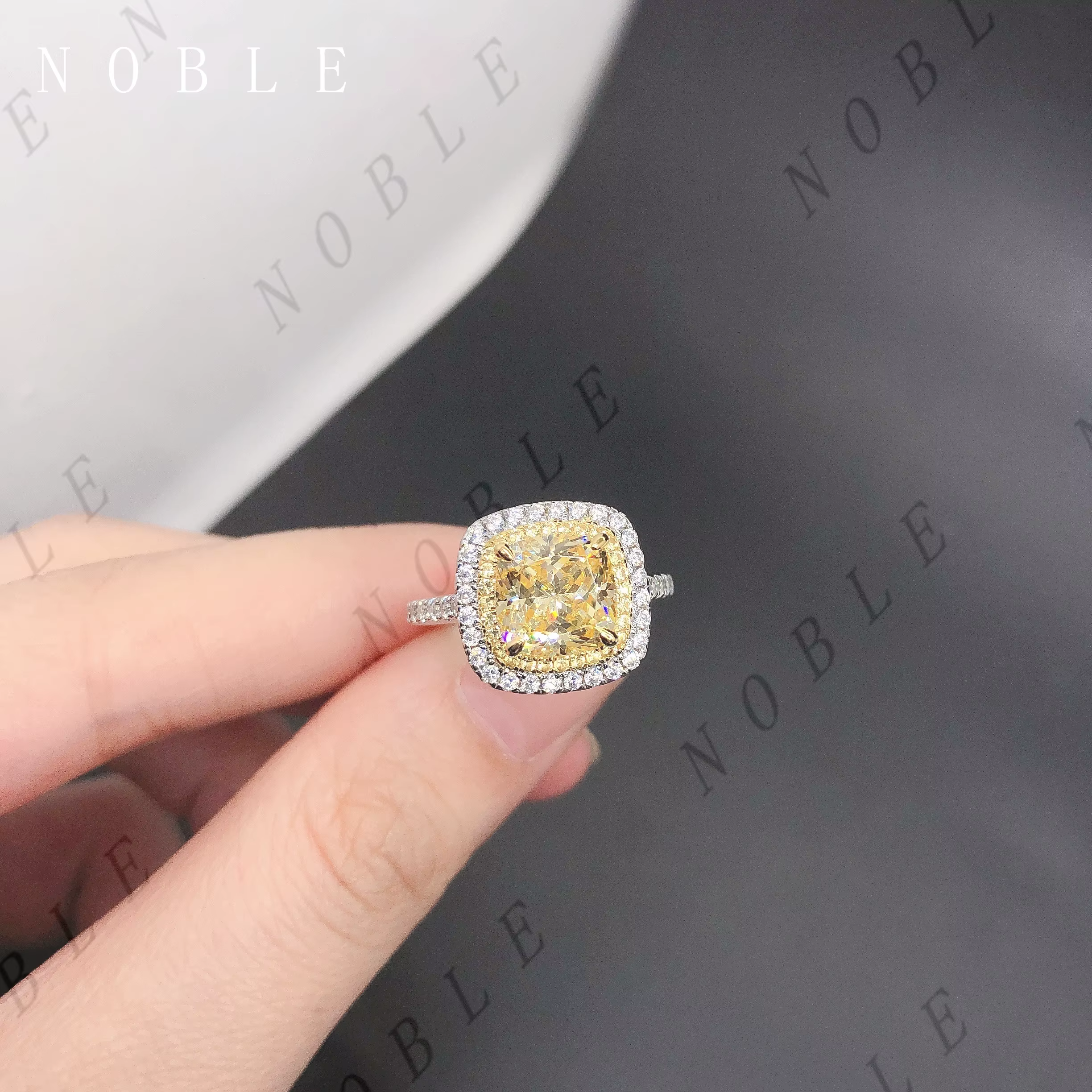 Bague AU750 en or blanc véritable 2,5 ct, bague de fiançailles en diamant jaune taille rayonnante po