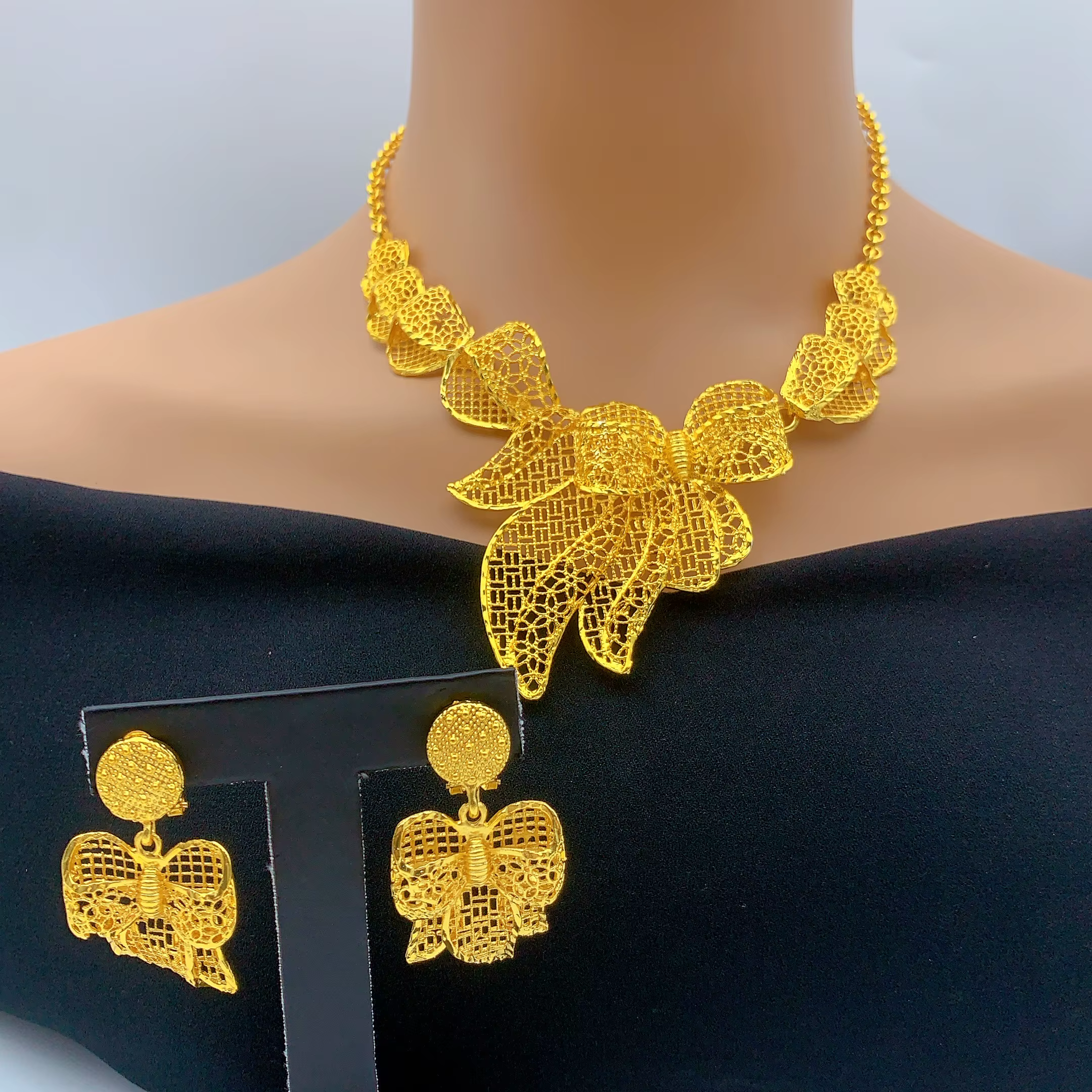 Ensemble de bijoux de luxe pour femmes, collier et boucles d'oreilles plaqués or 24 carats, ensemble