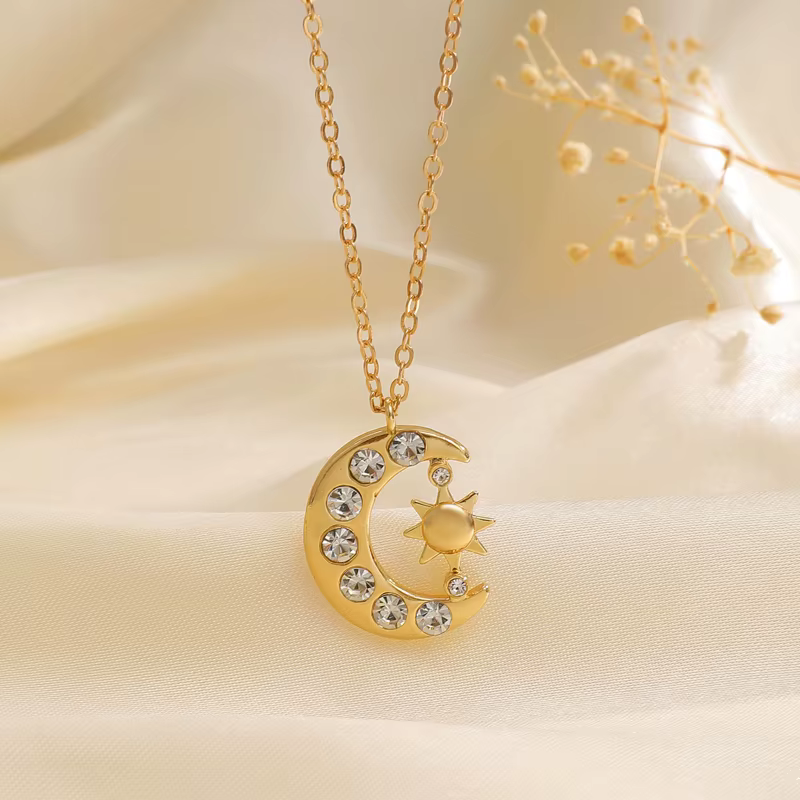 Collier de luxe en cuivre pour femmes, pendentif étoile lune incrusté de strass, métal brillant, cro