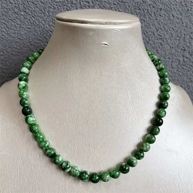 Collier en pierre naturelle vert émeraude pour femme, bijoux de soins de santé, tour de cou de prote