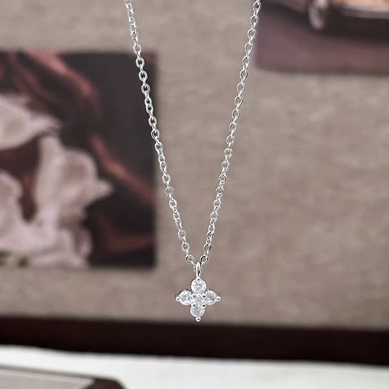 Collier pendentif fleur à quatre feuilles en zircon ANENJERY pour femmes, chaîne de clavicule, bijou