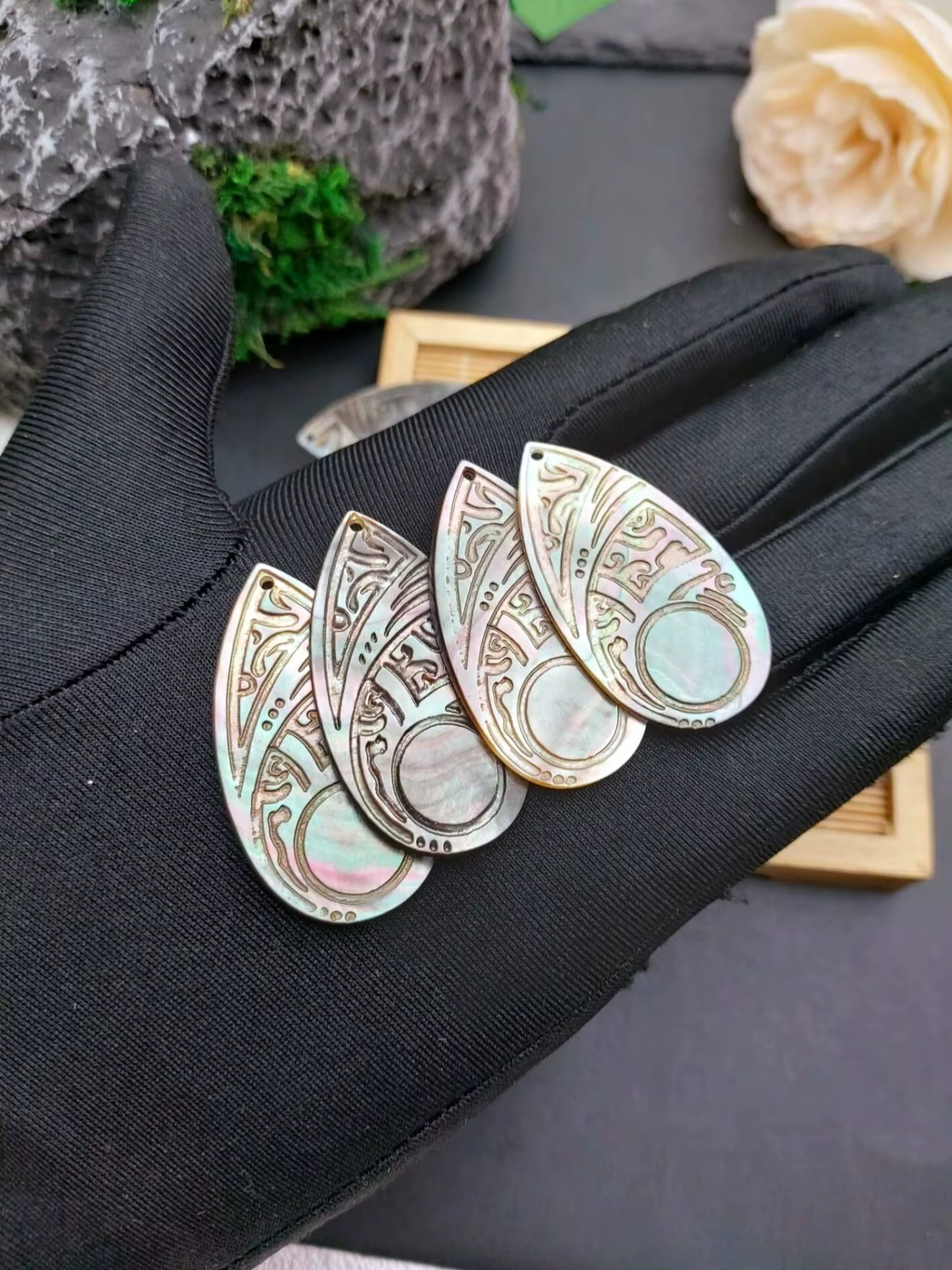 4 pièces 42x25mm sculpté à la main vadrouille nacre pendentif en forme de larme bijoux d'île tropica