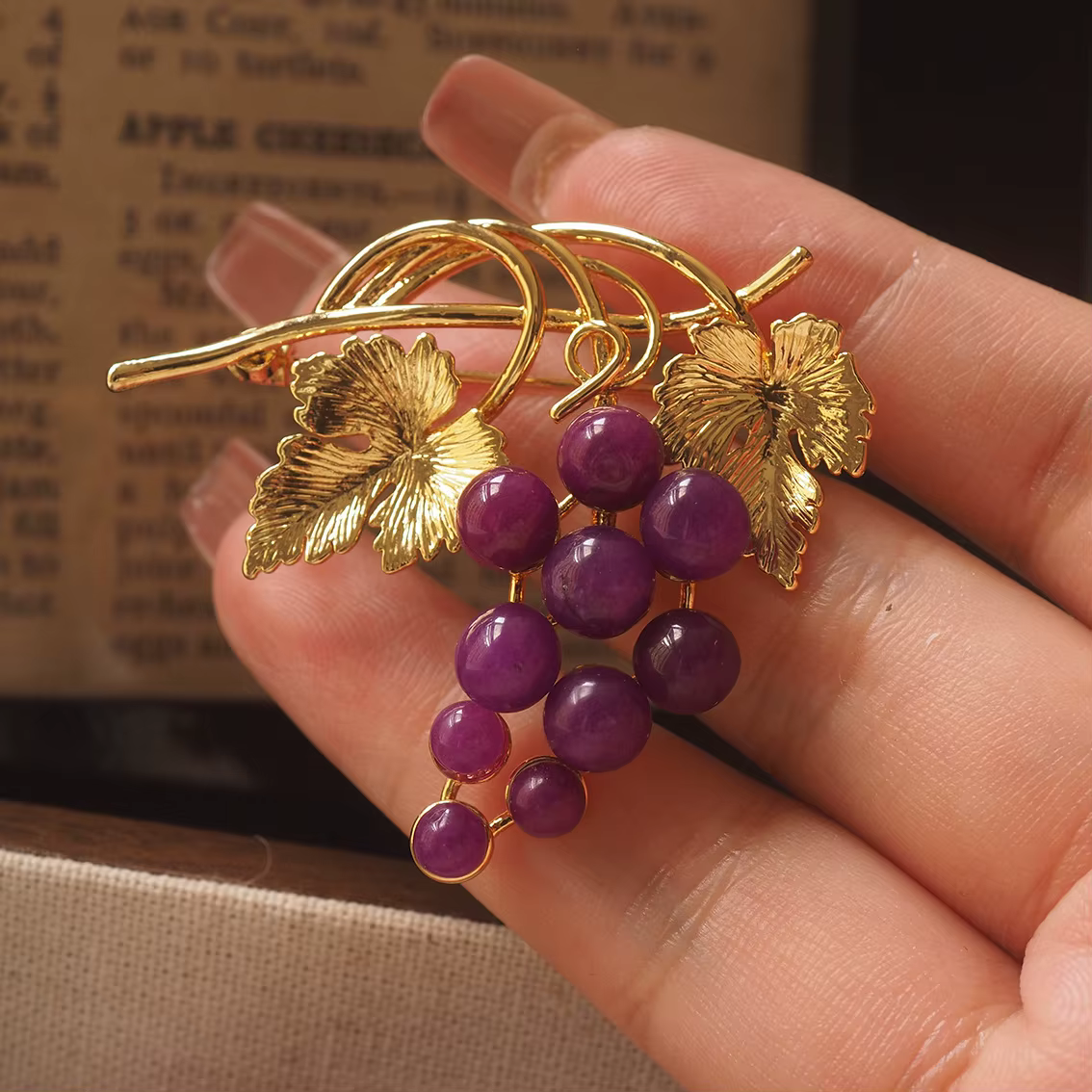 Broche de luxe baroque au design magnifique en forme de pamplemousse pour hommes et femmes, accessoi