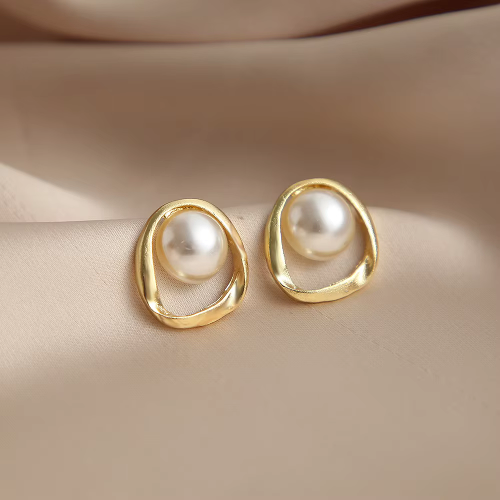 Boucles d'oreilles élégantes en métal incrusté de perles pour femmes, bijoux à la mode, de luxe, pou