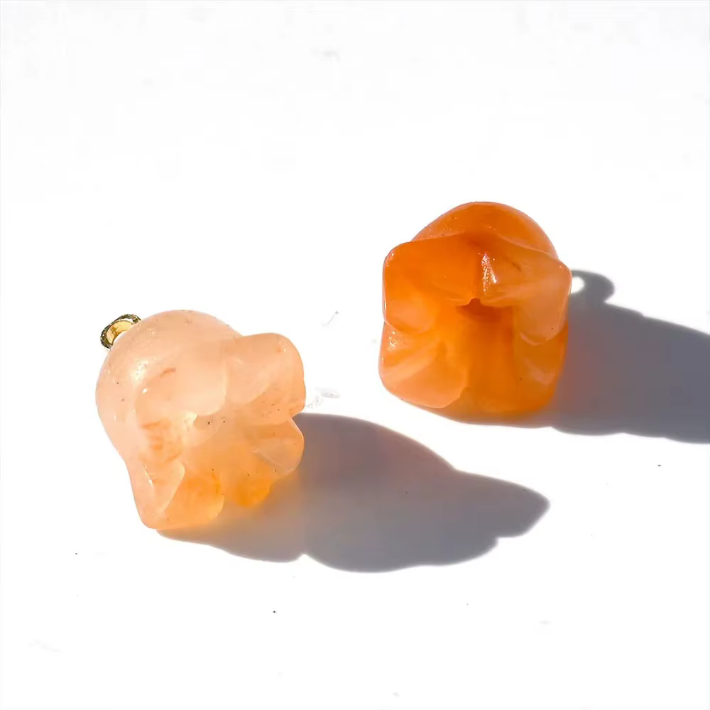 Pierre naturelle sculptée fleur bourgeon jaune Jade fil d'or cloche orchidée Han blanc Jade bijoux à
