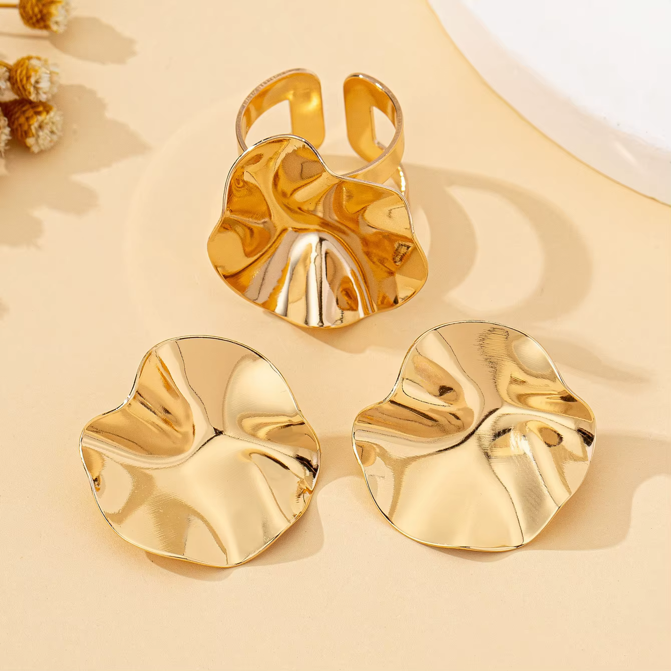 Ensemble de bijoux pour femmes, boucles d'oreilles rondes irrégulières en métal et bague, adapté à u