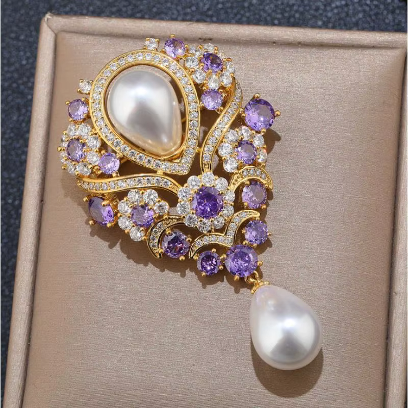 Pendentif en perles violettes à la mode, broche luxueuse incrustée de strass, accessoires de bijoux 