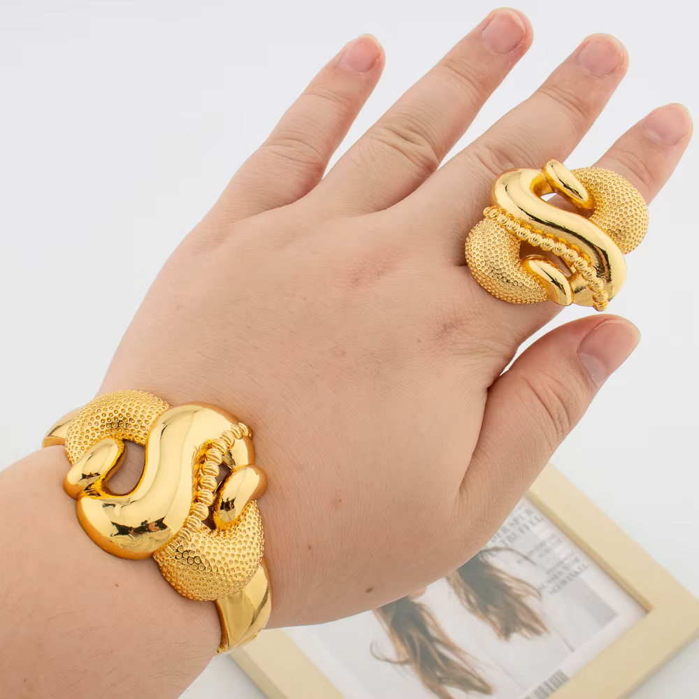 Ensemble de bracelets couleur or avec bague pour femmes, élégant, joli nœud, Bracelet à main et bagu