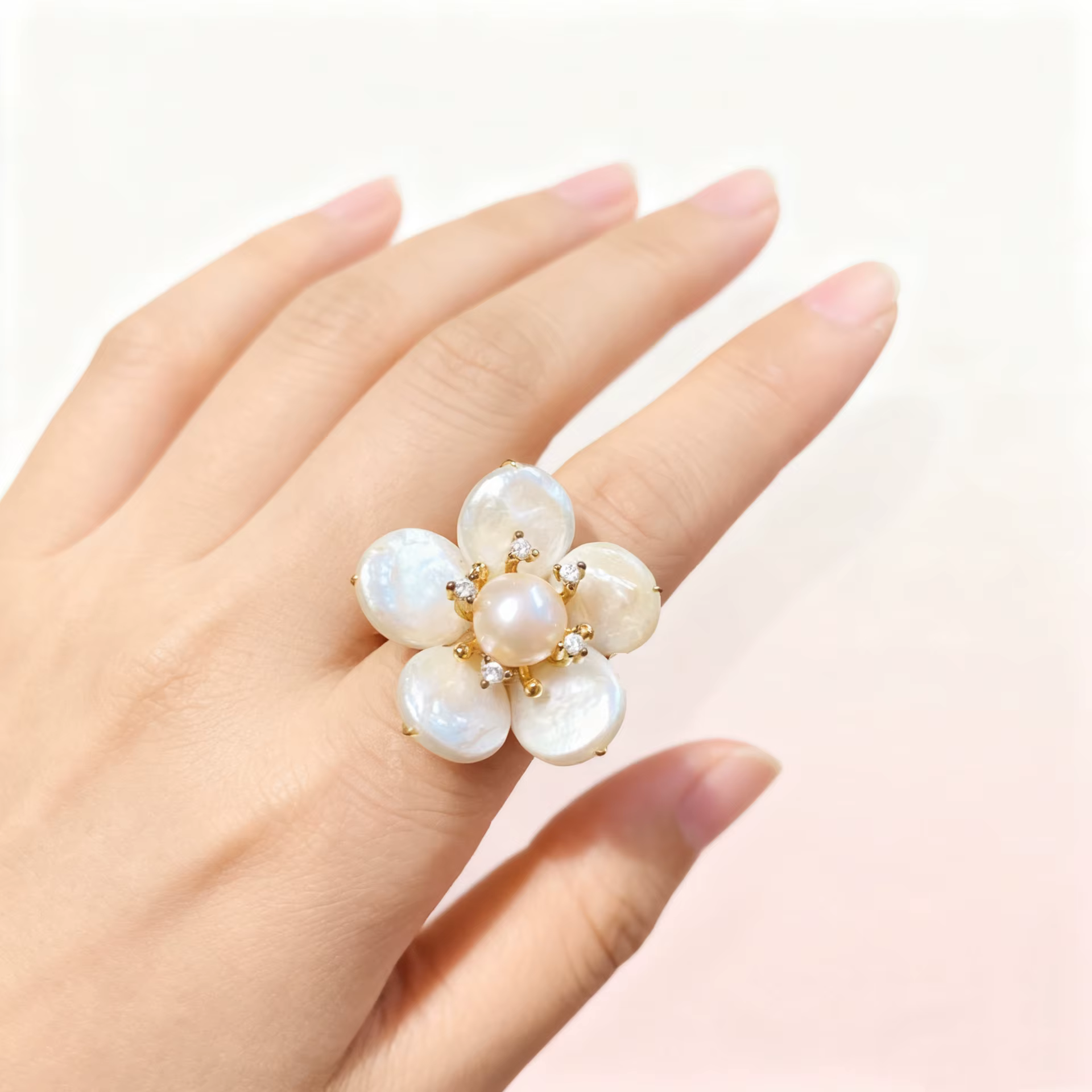 Bague en perles d'eau douce tendance, style rétro baroque, avec fleur en perles et cristaux CZ de lu
