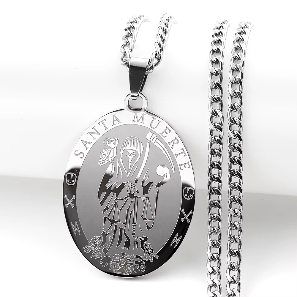 Collier pendentif ovale Sainte Mort Santa Muerte pour femmes et hommes, en acier inoxydable couleur 