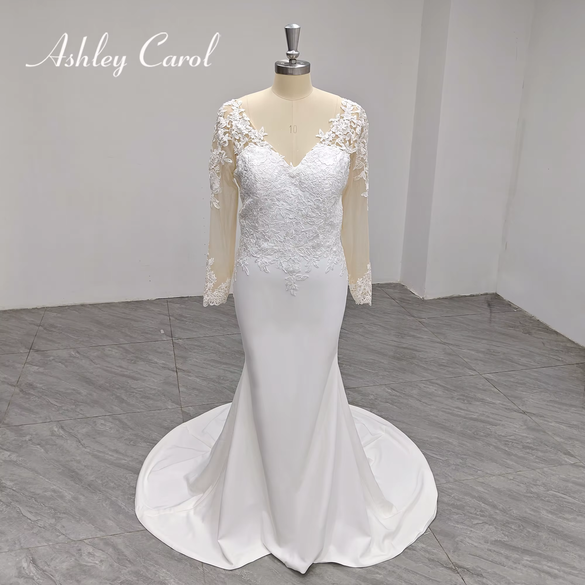 Ashley Carol robe De mariée sirène photos réelles Appliques classiques bouton brosse Train Satin rob