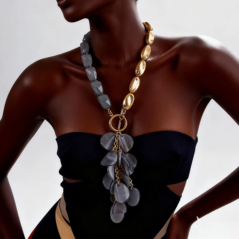 Collier de déclaration pour femmes, asymétrique, ton or, gris, perlé, pendentif pompon, style Boho C