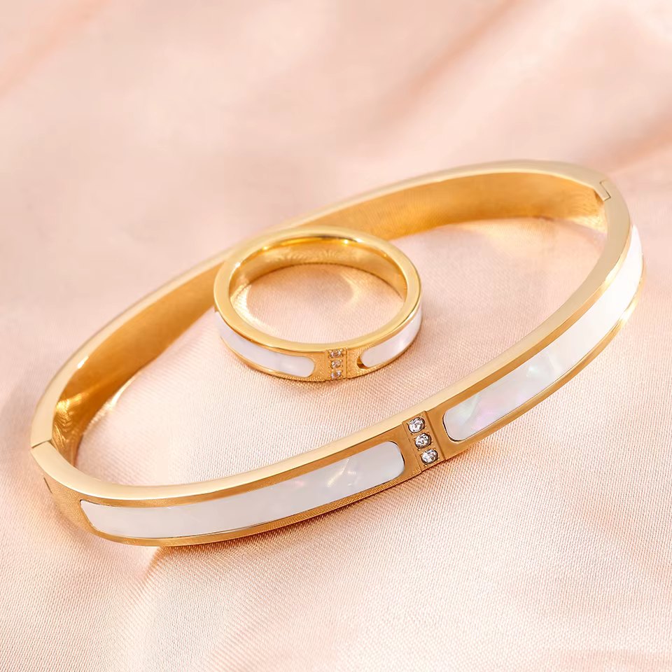 Ensemble de bracelets et bagues en acier inoxydable pour femmes, bijoux à la mode au Design Simple p