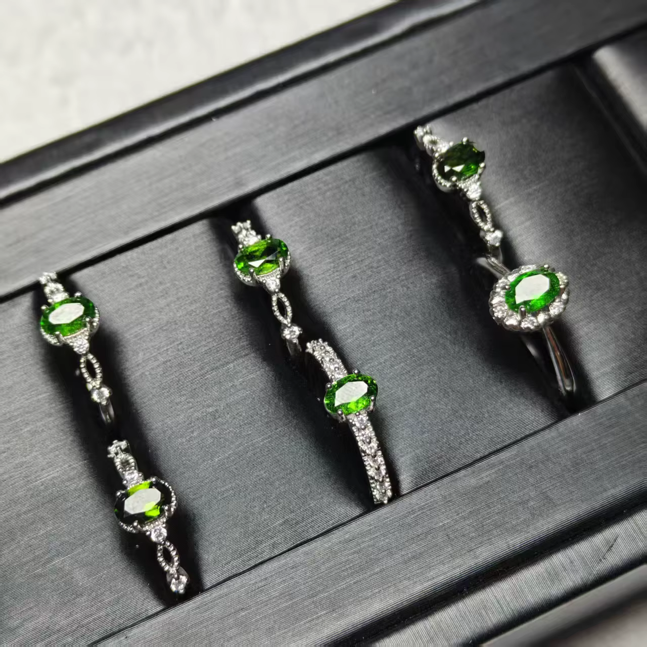 Diopside naturel de qualité supérieure, ovale, à facettes, divers types, design de bague tendance et