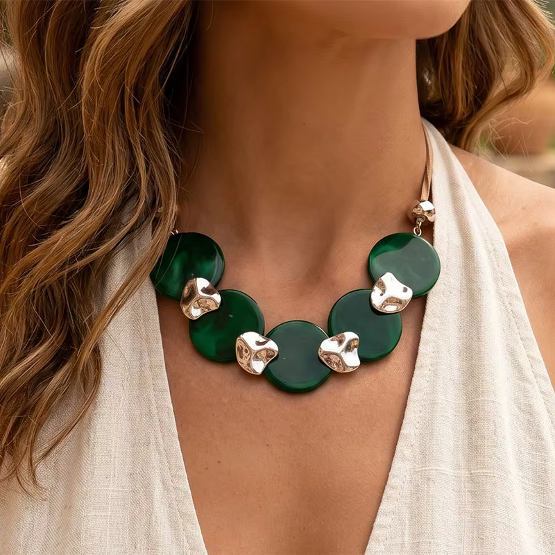 Collier bohème pour femmes, usage quotidien, pendentifs circulaires en acrylique avec breloques d'ac