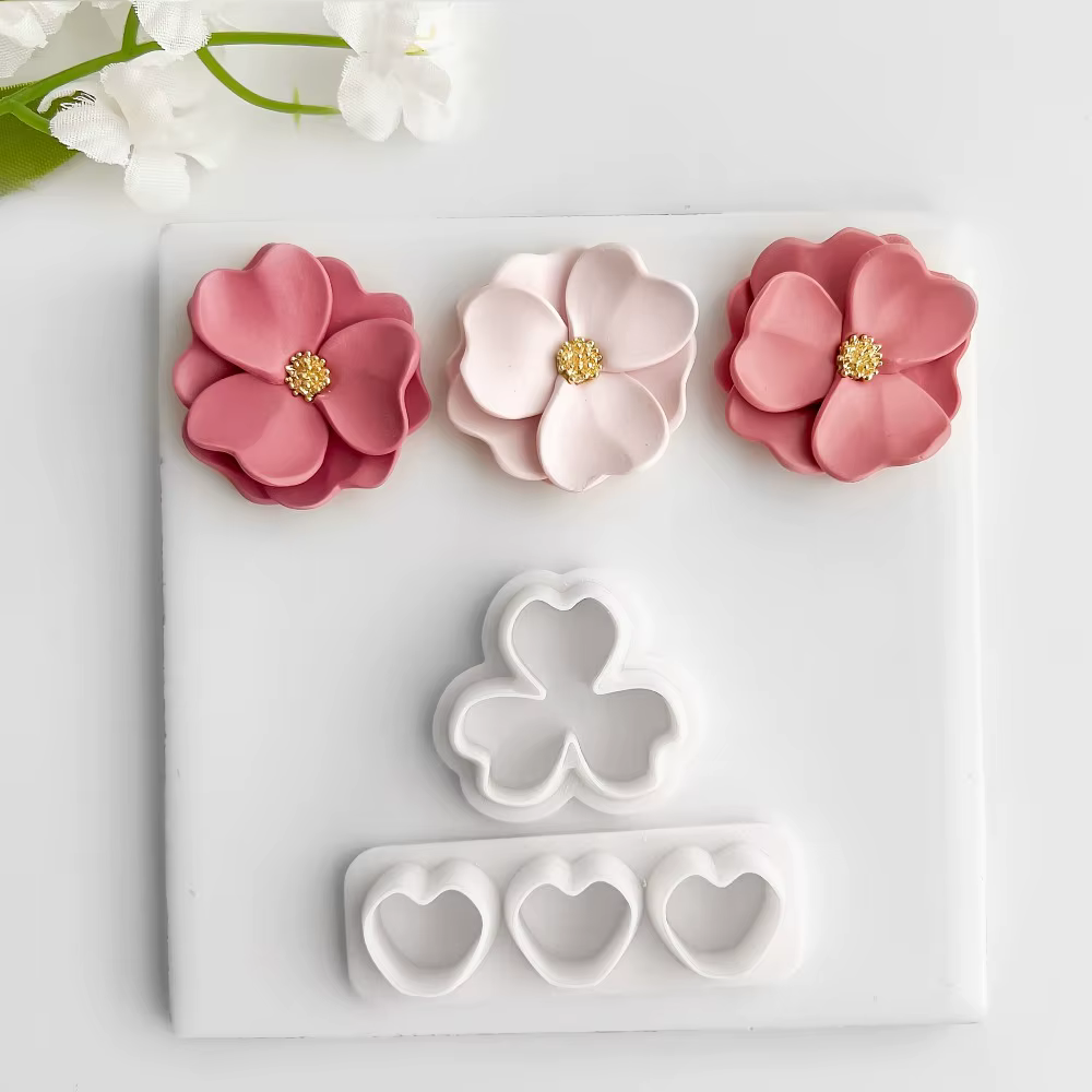 Lot de 2 emporte-pièces en forme de cœur et de fleur pour fondant, idéal pour la décoration de gâtea