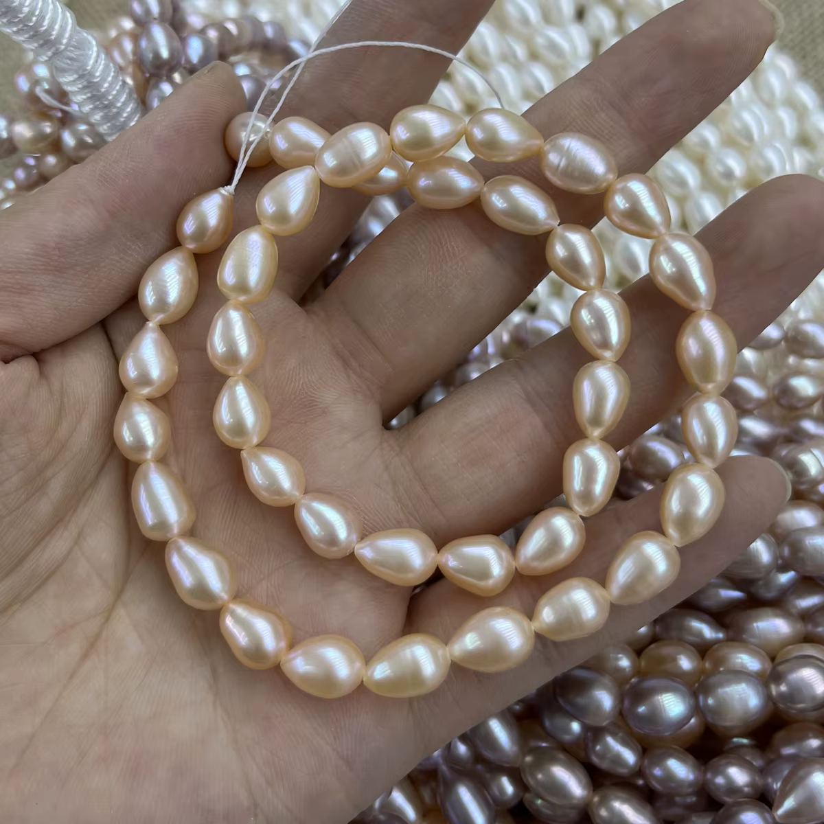 Perles d'eau douce naturelles de haute qualité, en forme de riz, de 7 à 8 mm, pour la fabrication de