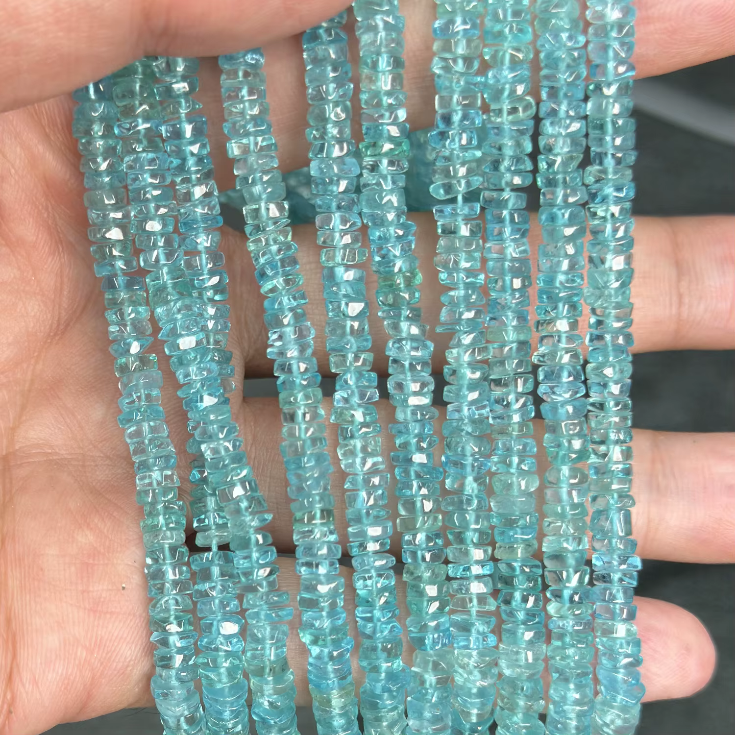 Apatite naturelle 1.3-2.4*3-3.7mm 3A Rondelle perles en vrac pour la fabrication de bijoux bracelets