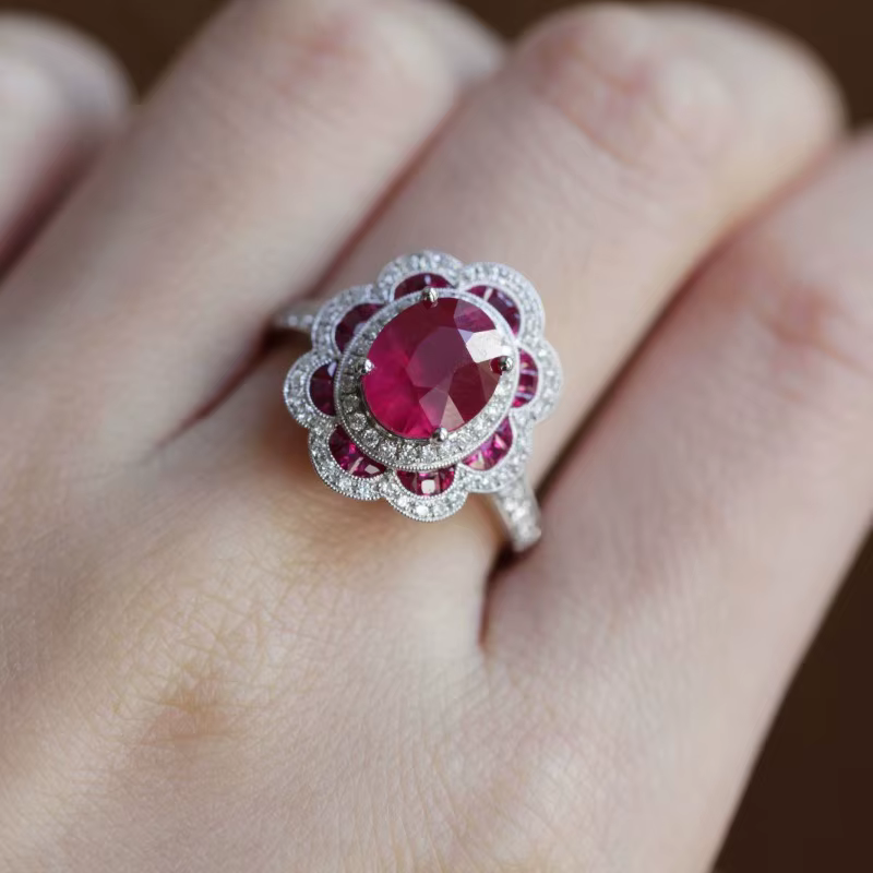 Bagues en pierres précieuses rouges pour femmes, design classique, luxe léger, fleurs exquises, radi
