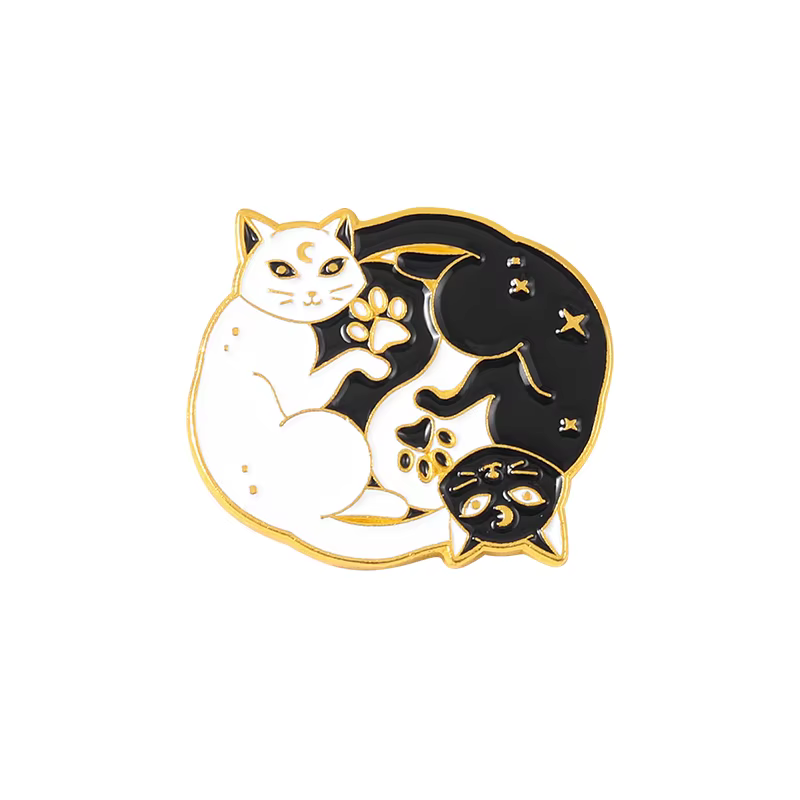 Broches en émail Yin Yang noir et blanc, broche porte-bonheur Koi Punk Goth, bijoux, sac à dos en mé