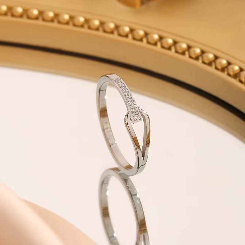 Bague en acier inoxydable avec zircon pour femmes, fiançailles, mariage, bijoux de mode, accessoire 