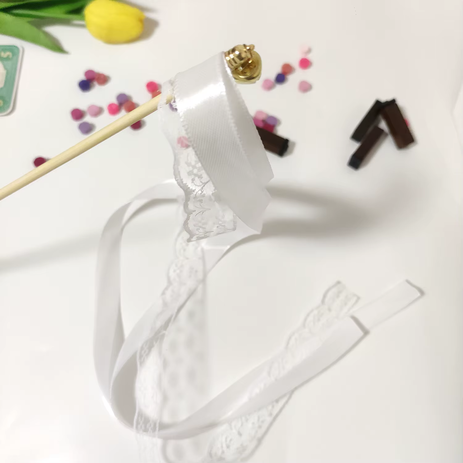 Baguettes de ruban de mariage, ruban blanc, banderole en dentelle, bâton de ruban féerique avec cloc