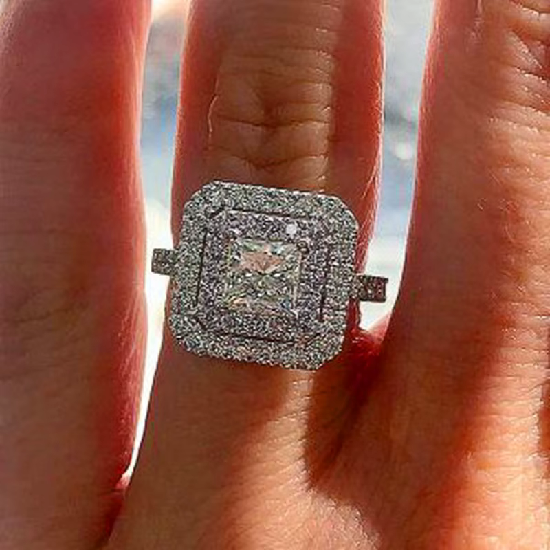 Bague de fiançailles en argent sterling 925 avec zircone cubique carrée taillée en diamant, élégante