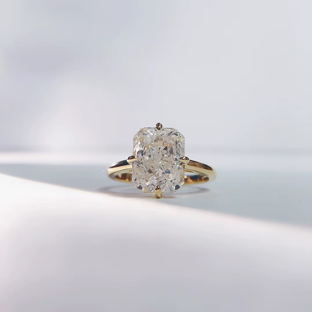 Bague de fiançailles en diamant de haute qualité créé en carbone élevé, taille radiant, 4 carats, 8*