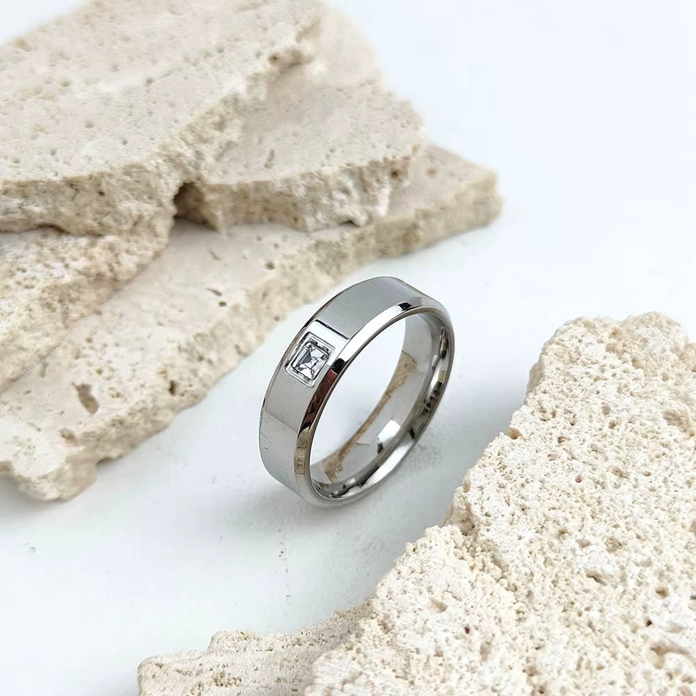 Mn et Charmante Bague en Acier Inoxydable Plaqué Or pour Homme et Femme, Grandes Pierres Précieuses 