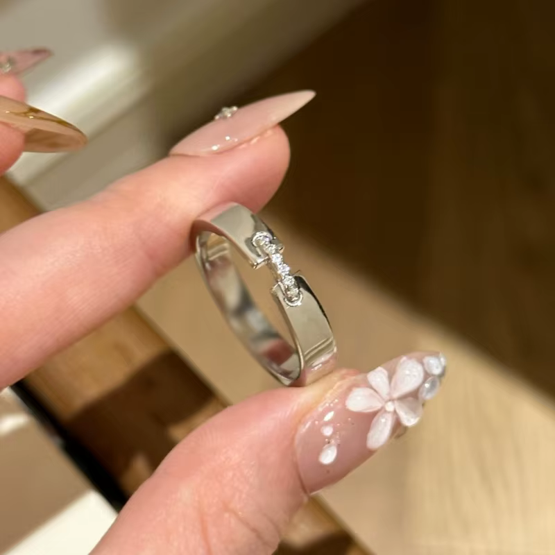 Bagues Vintage légères de luxe haut de gamme minimalistes incrustées de diamants pour femmes, bague 