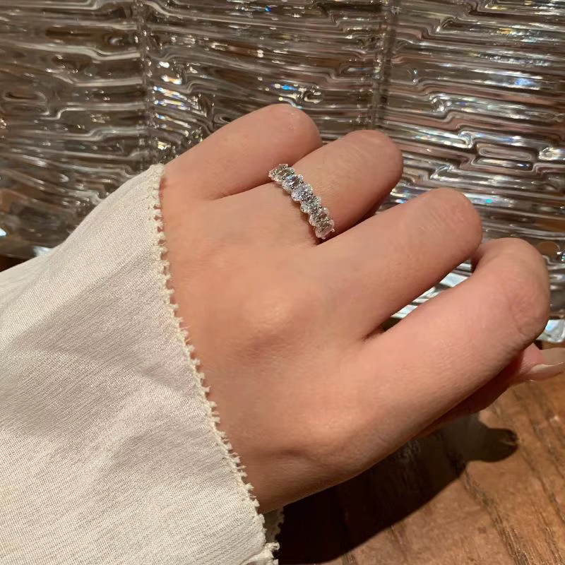 Bagues ovales en cristal à une rangée incrustées d'éléments elliptiques pour femmes, nouveauté, styl