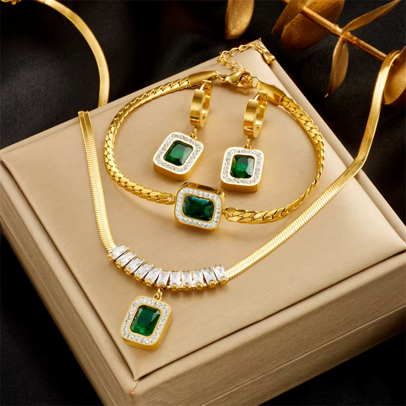 Ensemble de bijoux pour femmes, pendentif carré en cristal vert Zircon, boucles d'oreilles, chaîne d
