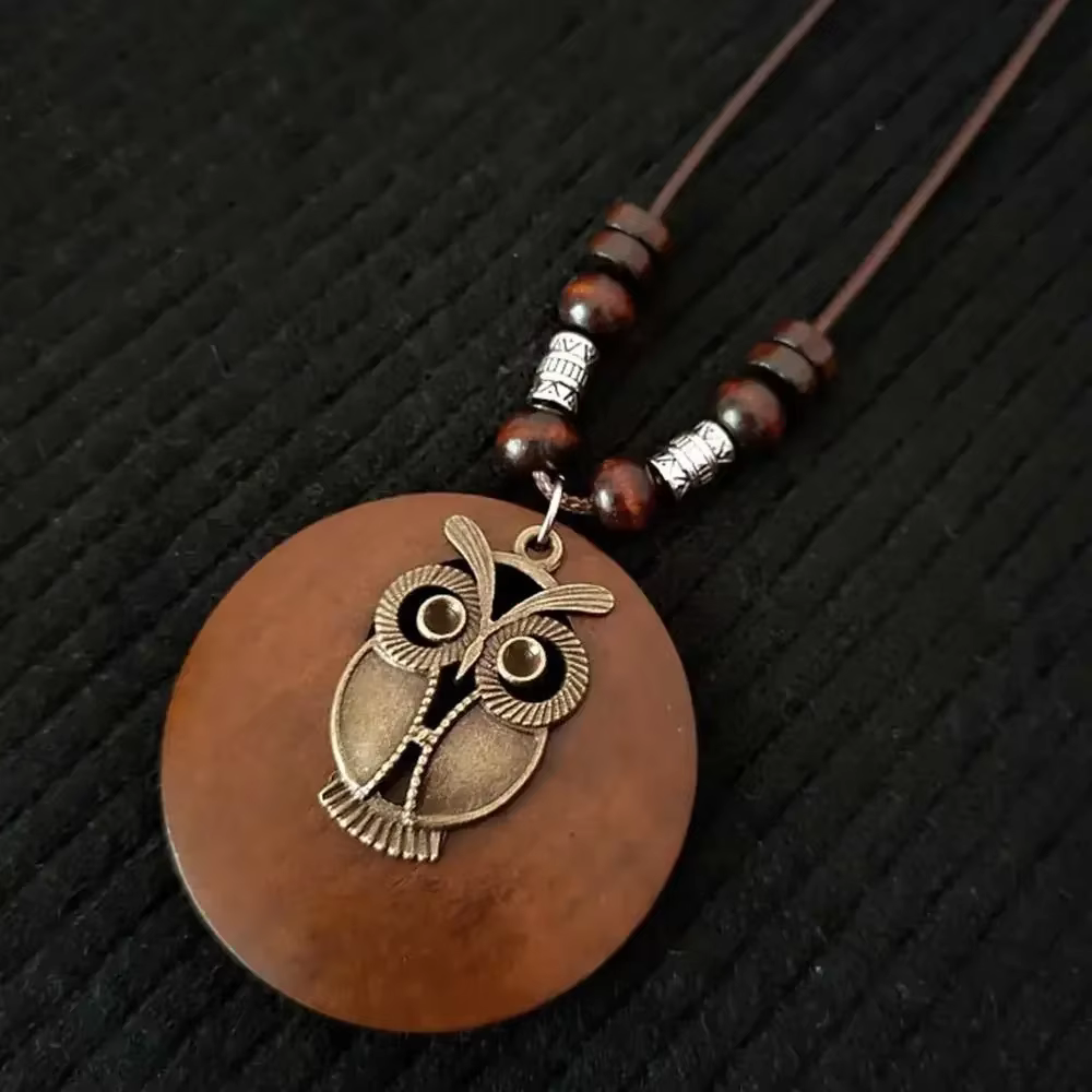 Collier en bois rétro pour femmes, décoration, bijoux, accessoires de cou, pendentif pour vêtements,