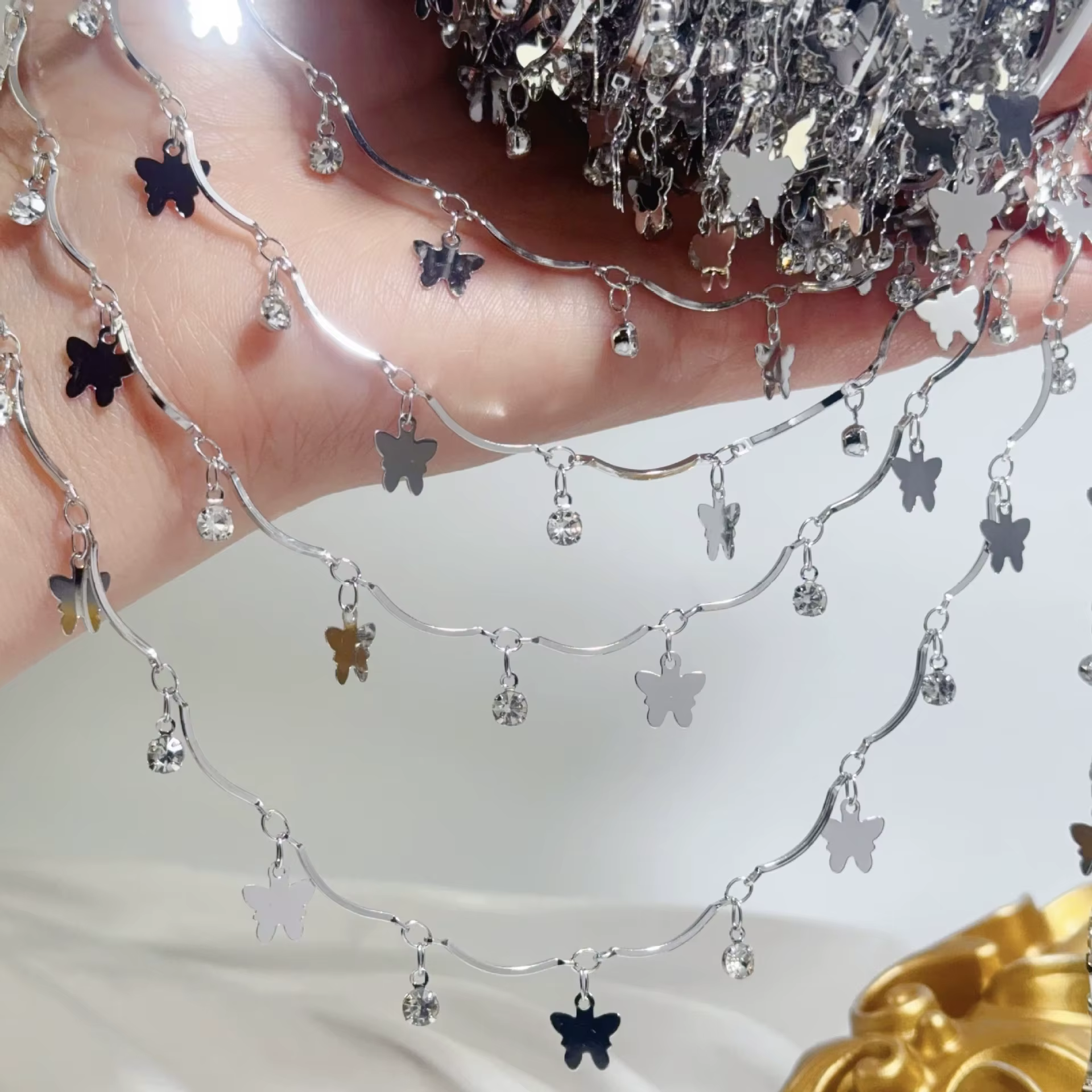 Chaîne en cuivre de 0,5/1 mètre avec perles de strass papillon et pampilles, tige pliable pour la fa