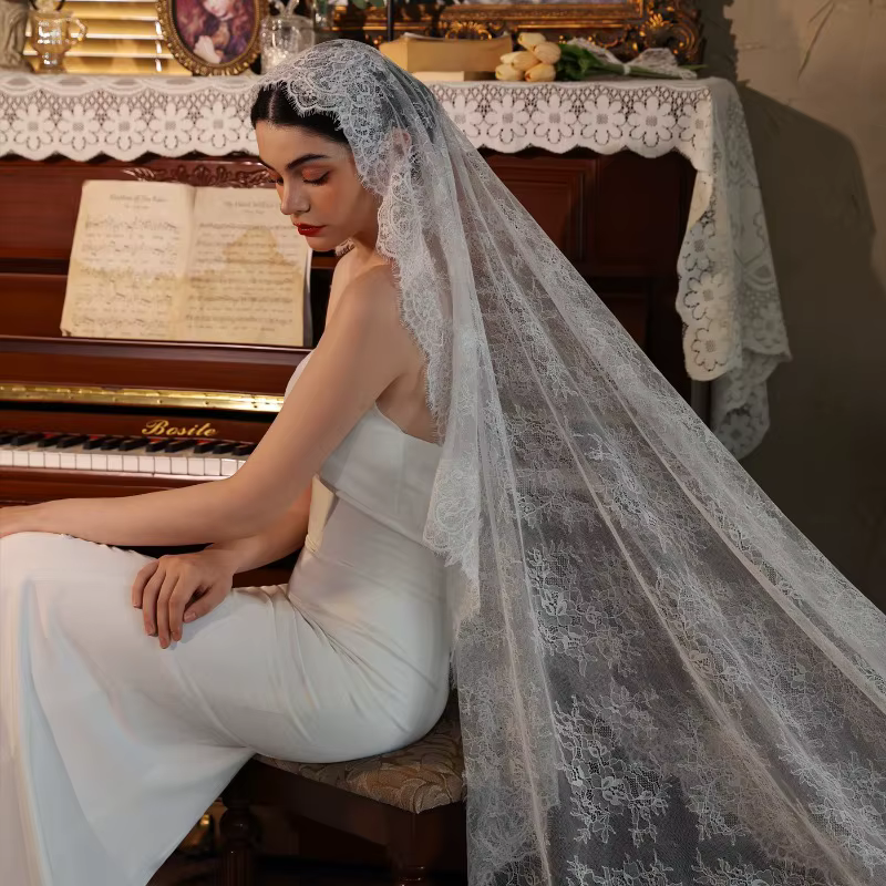 Voile de mariée long avec peigne et bordure en dentelle, style Cathédrale, 230M, Accessoires de mari