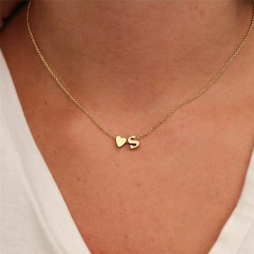 XUNYUE 26 lettre collier pour femmes en acier inoxydable coeur lettre chaîne collier bijoux fête ann