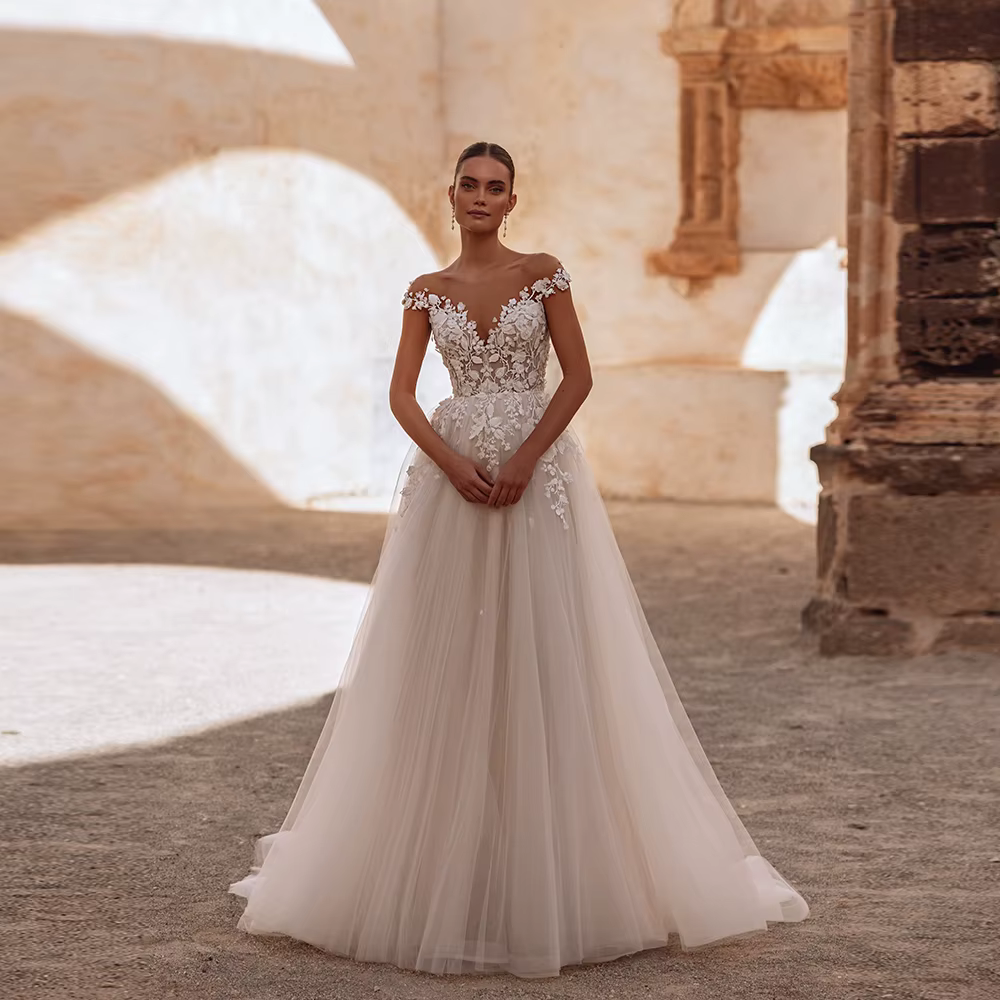 Robe de mariée de luxe coupe A-line, épaules dénudées, appliques en dentelle, en tulle, robe de mari