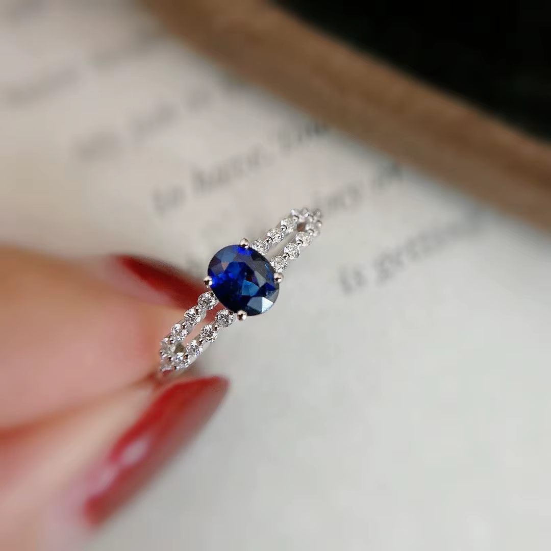 Bague saphir diamant incrusté d'argent 925 pour femme, bague bleue exquise, style cour de fiançaille