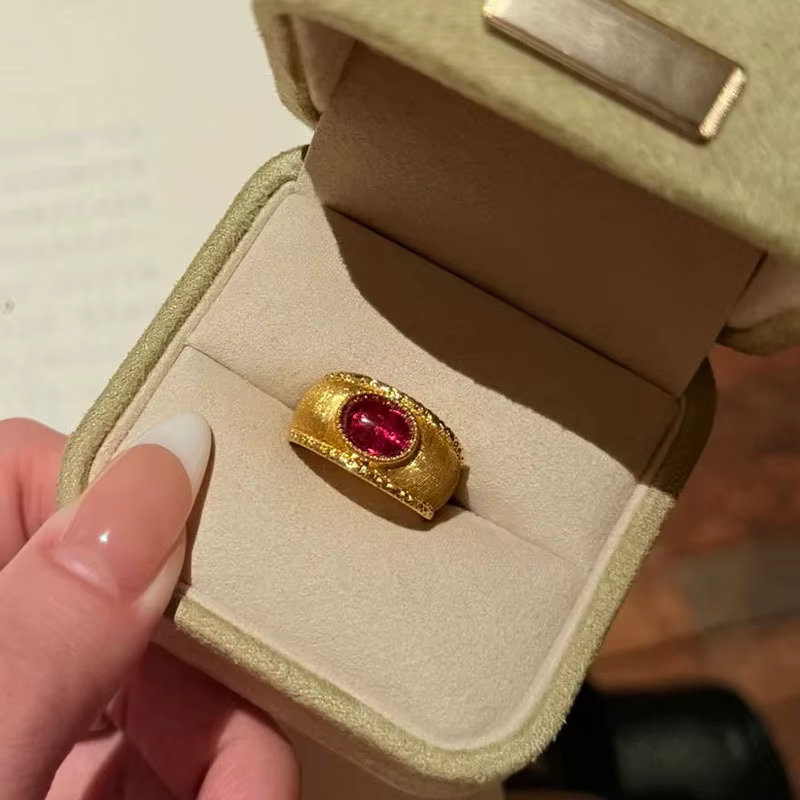 Bagues ovales en pierres précieuses rouges brossées pour femmes, design classique, rétro exquis, sty