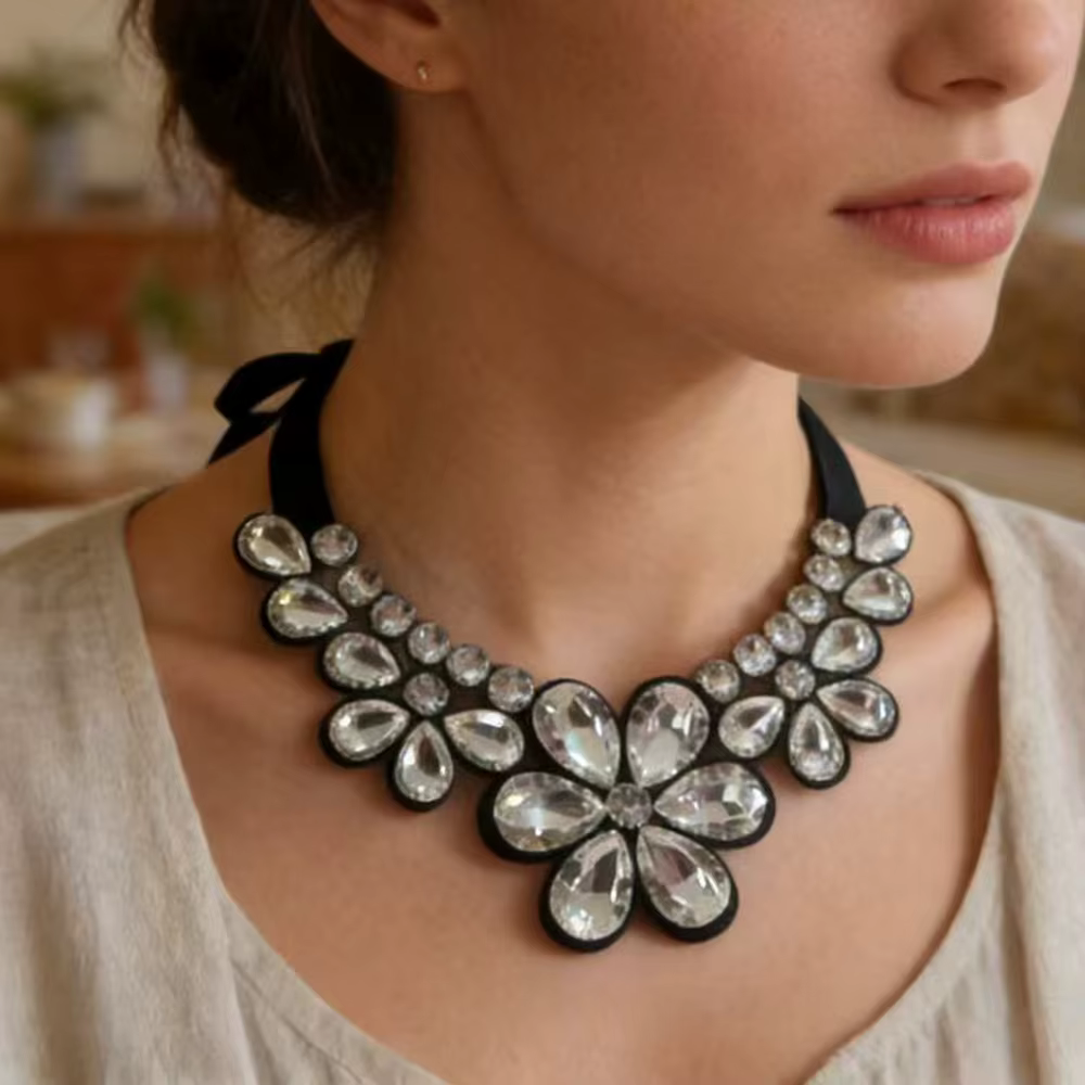 Bijoux élégants en résine transparente avec fleurs multicolores, simples et beaux, collier pour fête