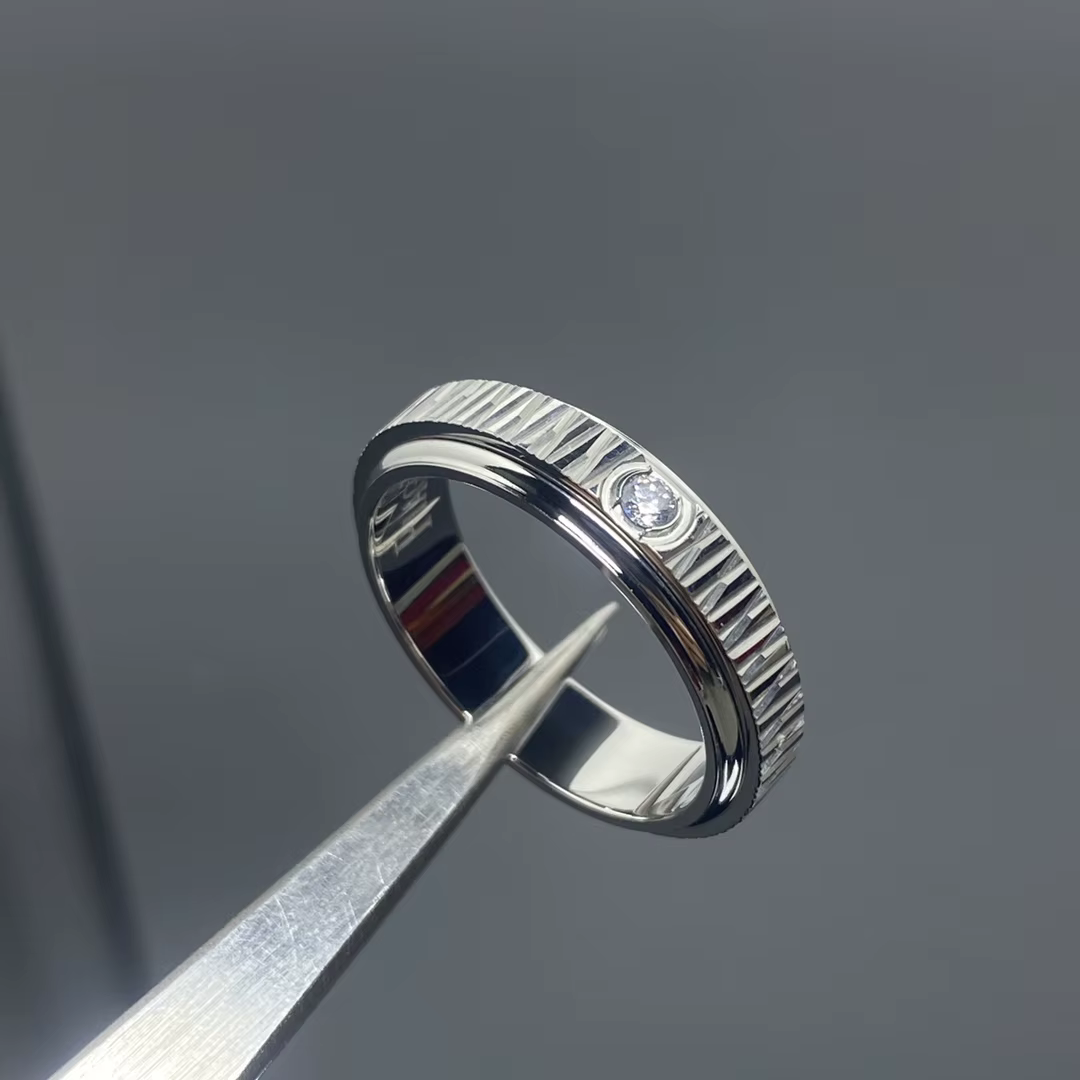 Bague en or plaqué 18 carats avec diamant unique rotatif pour couples