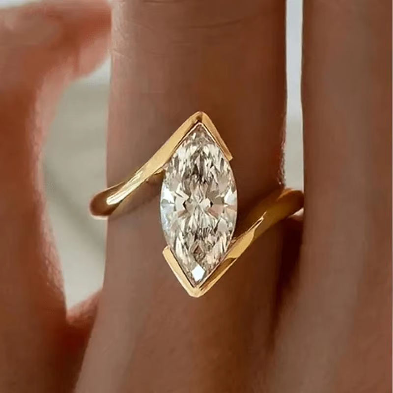 Huitan – bague en forme de Marquise pour femmes, couleur argent/or, accessoires de luxe pour mariage