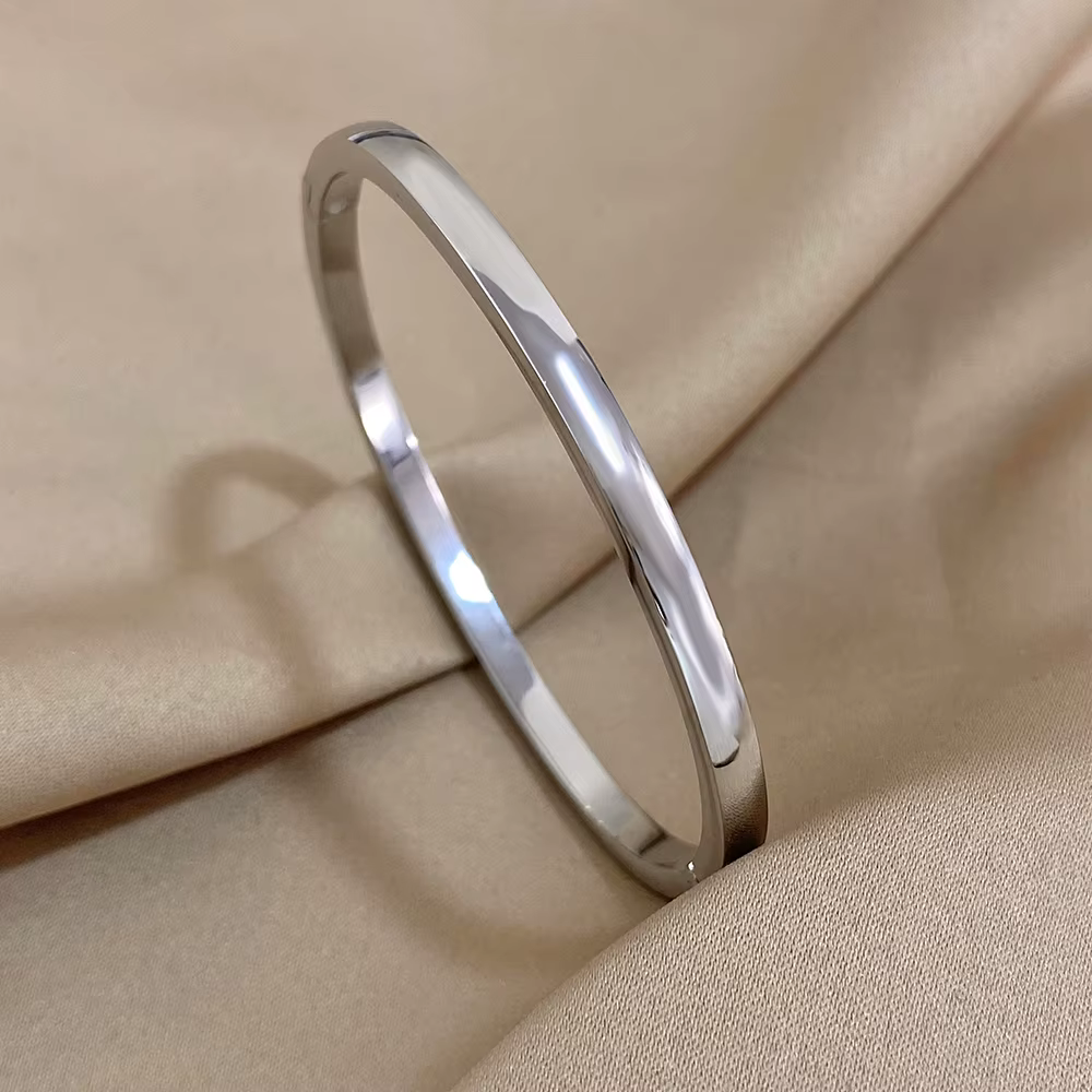 Bracelets simples et lisses en acier inoxydable pour femmes, tendance, en métal plaqué or, accessoir