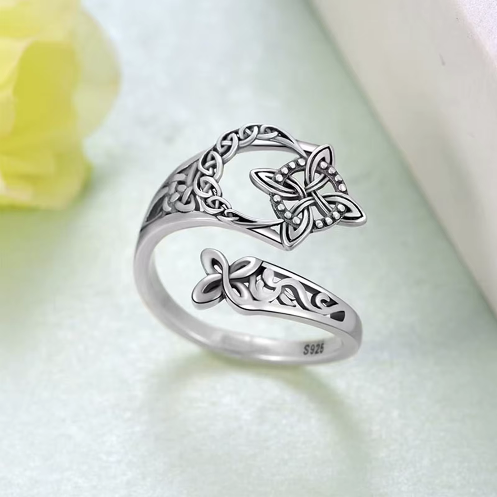 Bague de protection pour femmes, motif nœud de sorcière, couleur argent, asymétrique, géométrique ir