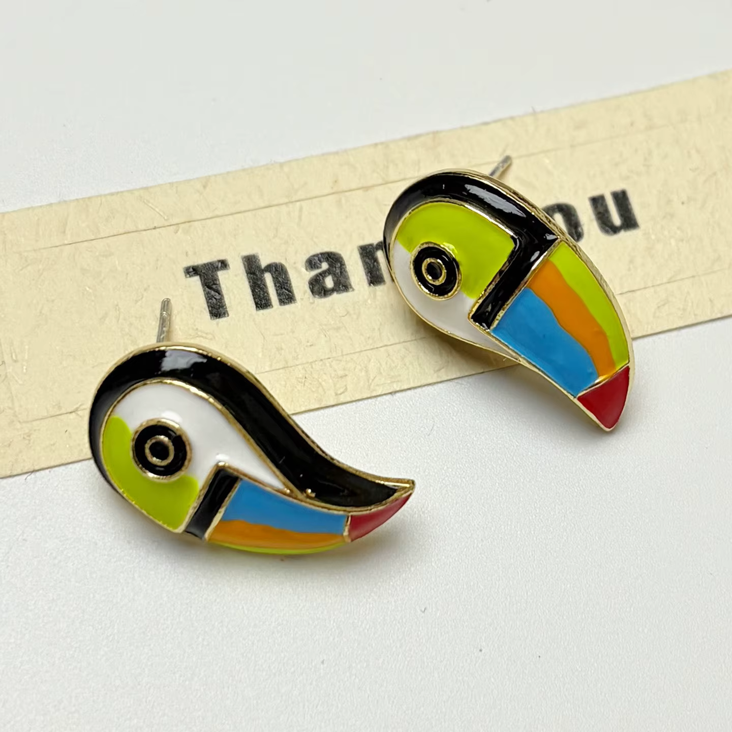 Boucles d'oreilles clous de luxe exagérées en émail coloré style toucan français vintage pour femme,