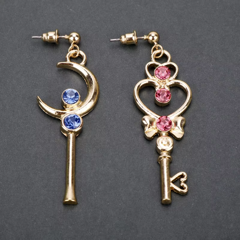 Boucles d'oreilles magiques lune Anime pour femmes, boucles d'oreilles pendantes en cristal bleu rou