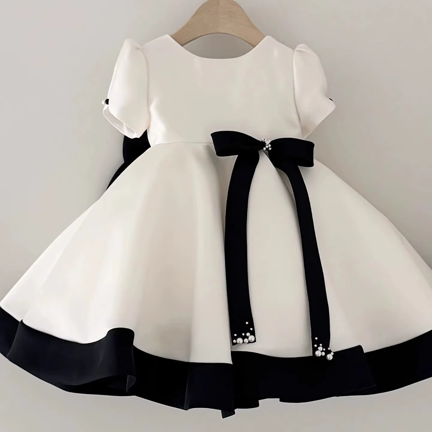 Robe de princesse blanche pour filles avec traîne, tulle bouffant, fête d'anniversaire, performance,